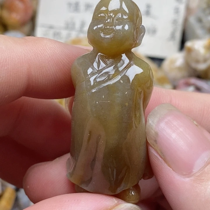 颈饰未镶嵌硅化珊瑚（珊瑚玉）