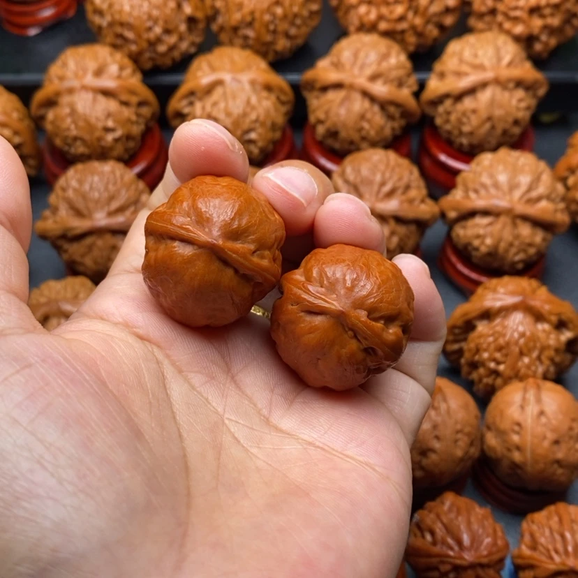 【闪购商品】文玩核桃把件瓷娃娃