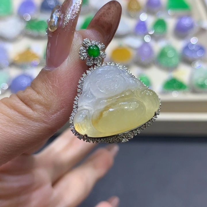 翡翠颈饰18K金镶嵌翡翠