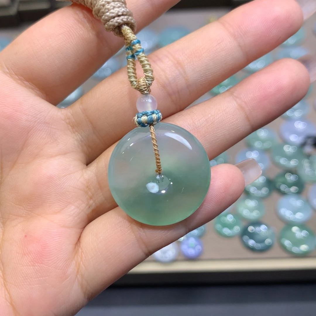 小***球翡翠未镶嵌颈饰平安扣24.1*5.9