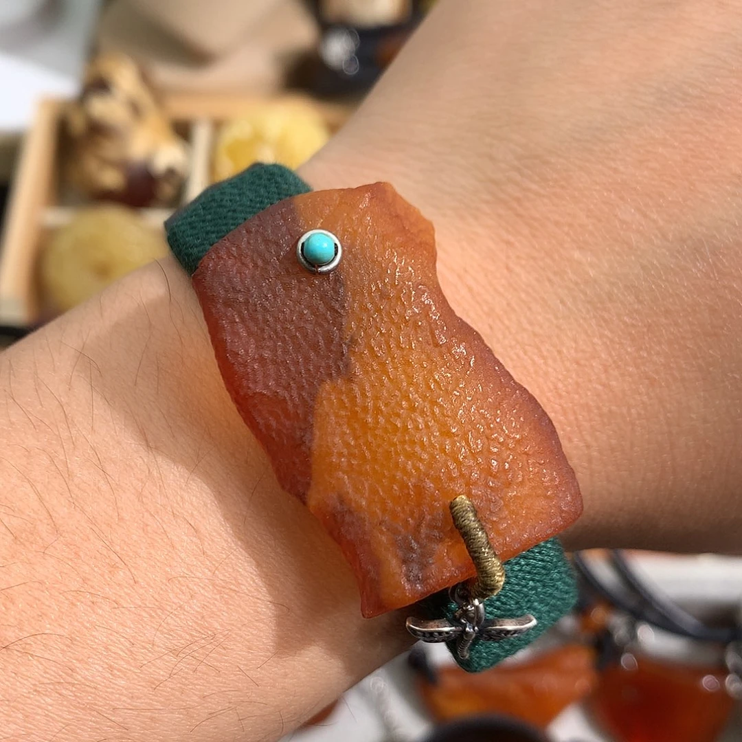 蜜蜡裸石未镶嵌你