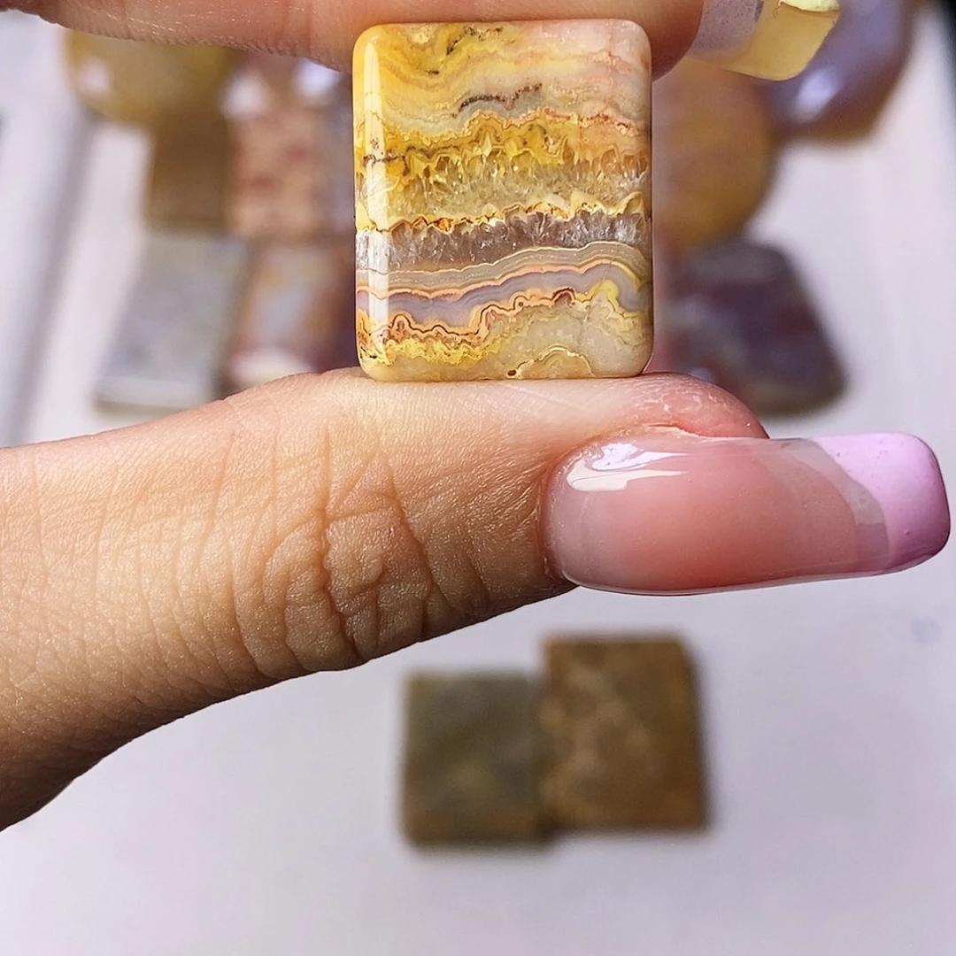 硅化玉颈饰合金极*?