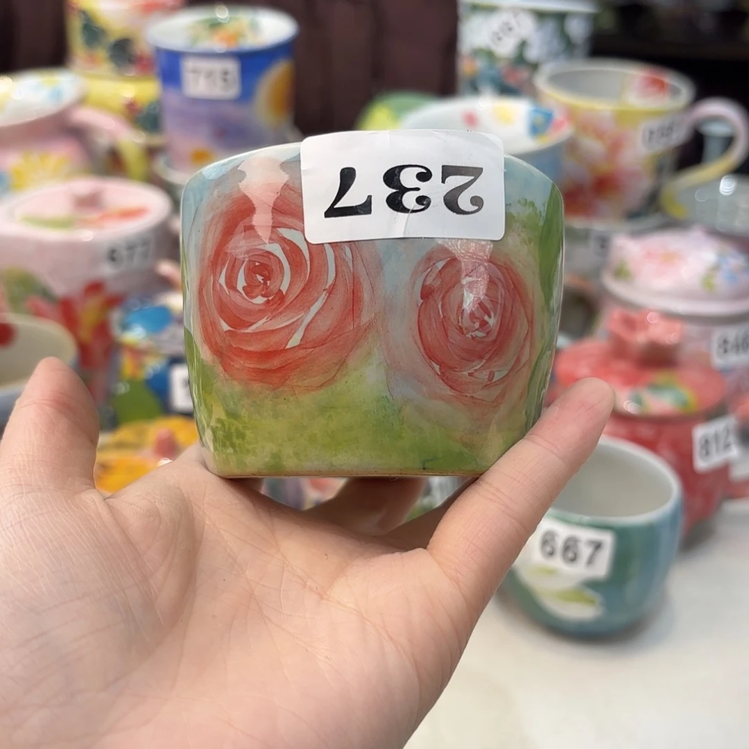 瓷片兔兔好可爱呀打