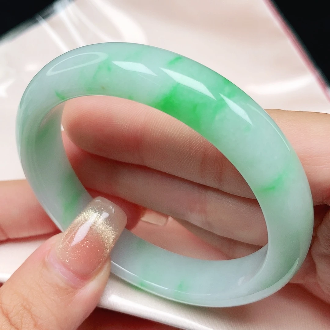 翡翠未镶嵌手镯s66018正54