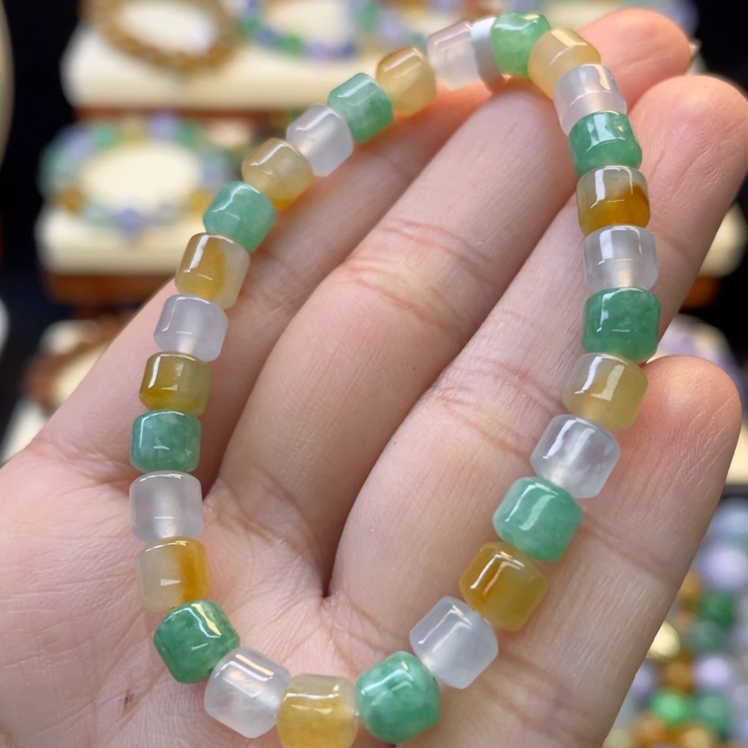 翡翠吊坠(不含链)未镶嵌一串