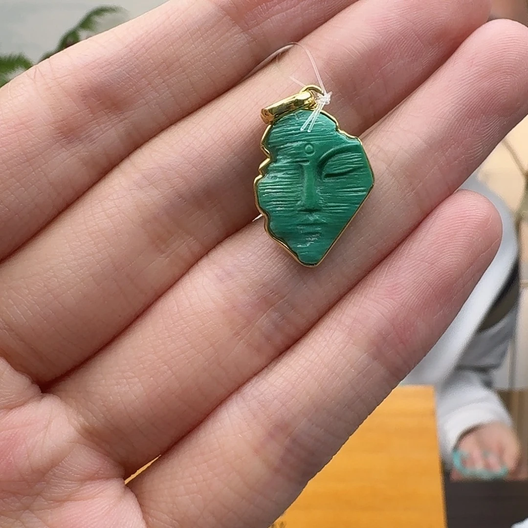 绿松石18K金镶嵌珠宝奇石