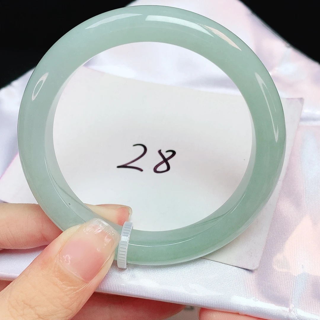 翡翠未镶嵌手镯泥鳅53.3