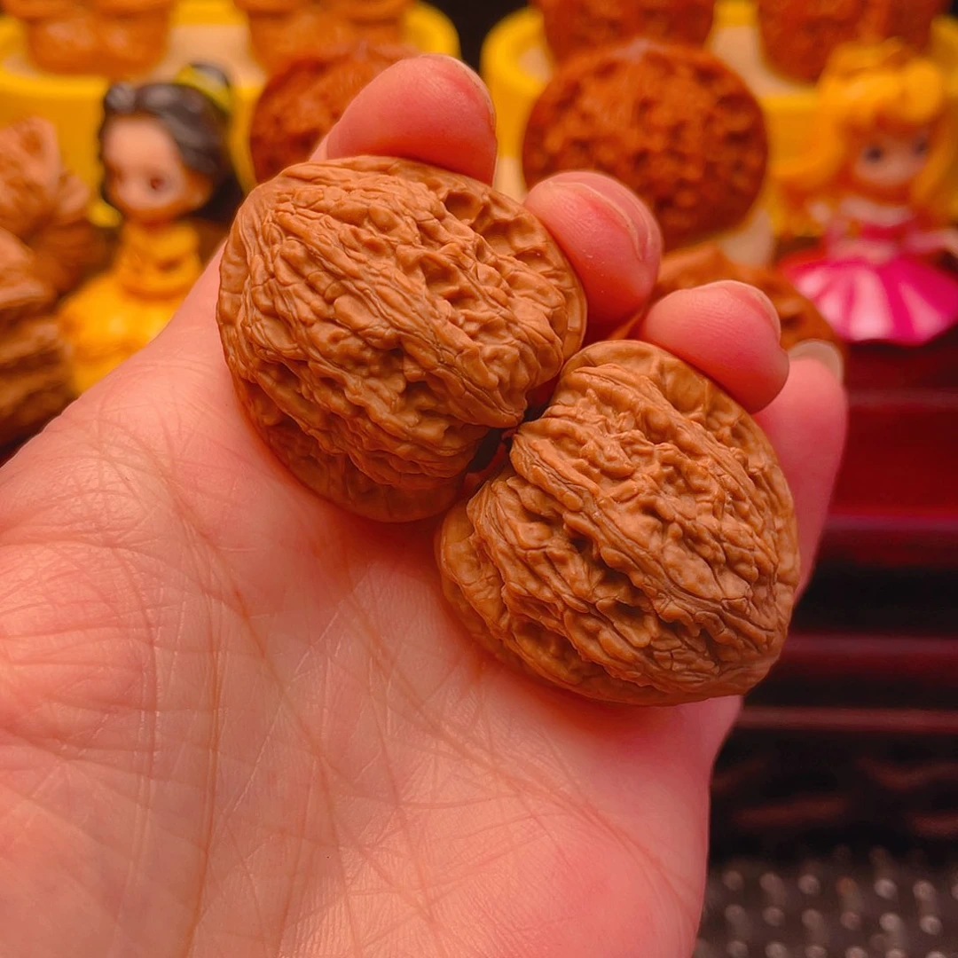 文玩核桃吊坠葵**秀32全品红宝石