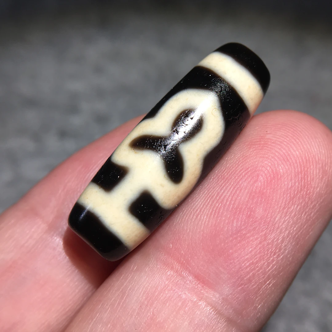 【吉珠甄选】建成牙黄菩题叶玛瑙吊坠顶珠手链 藏式精品锁骨链配珠