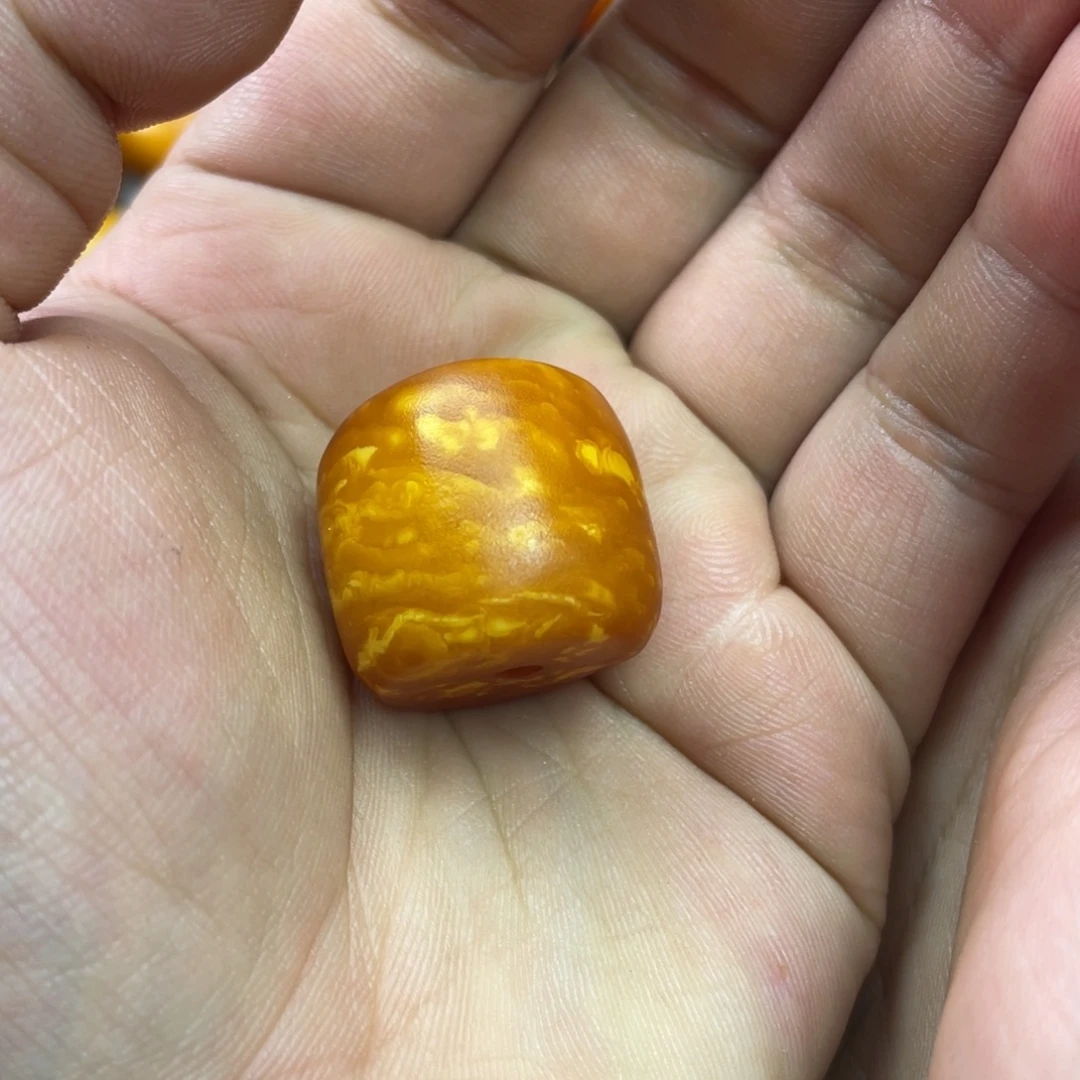 蜜蜡未镶嵌吊坠(不含链)