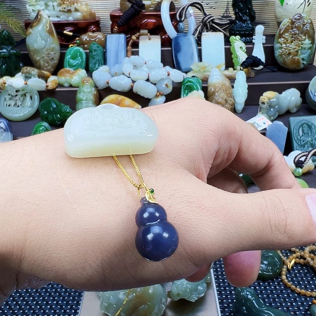 囍****吊坠(不含链)未镶嵌和田玉