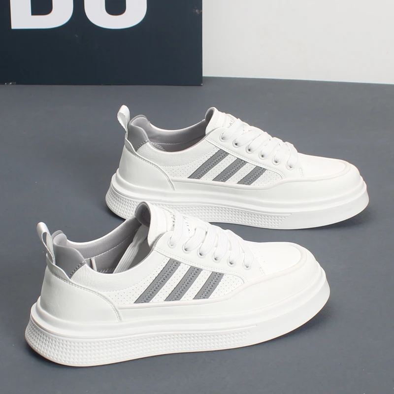 打孔透气男士小白鞋2025新款低帮轻便休闲鞋百搭增高学生夏季板鞋