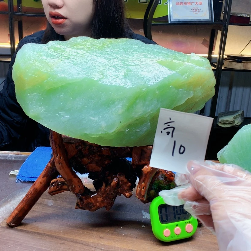 【闪购商品】未镶嵌蛇纹石玉原石得**法