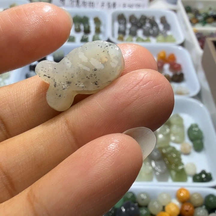 未镶嵌和田玉珠宝半成品