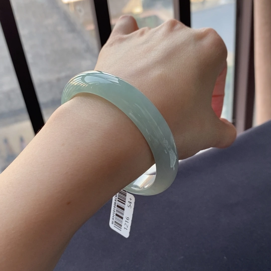 翡翠未镶嵌手镯54.6正圈渐变蓝