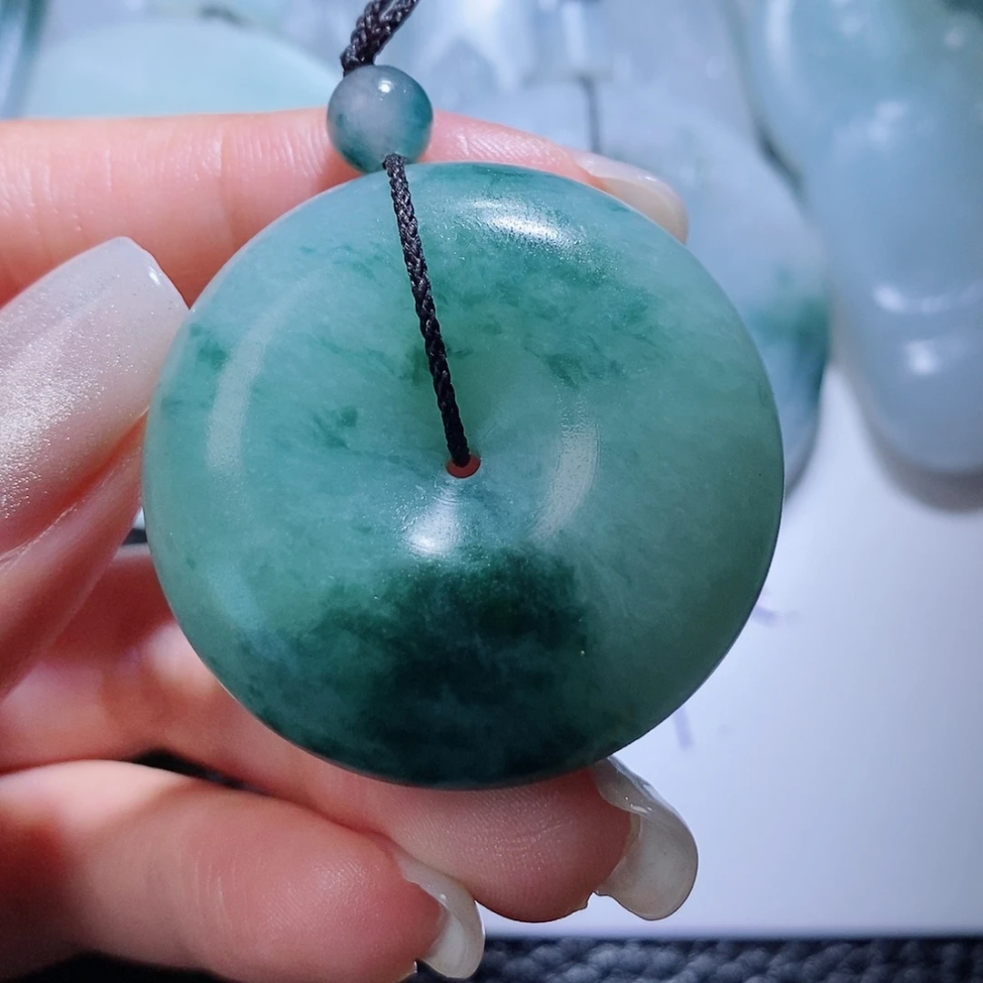 未镶嵌定制翡翠毛货付款后确认抛光
