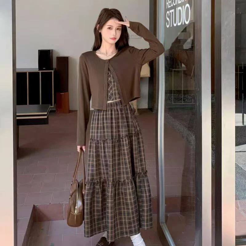 韩国法式复古针织披肩+格子吊带上衣蛋糕半身裙时尚三件套装女秋