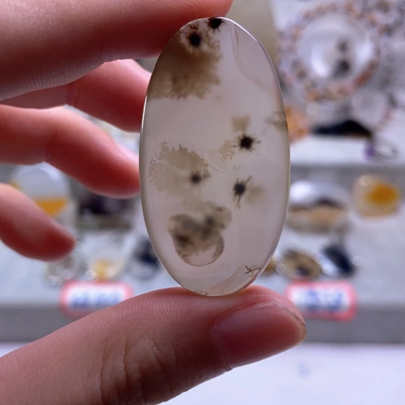 【闪购商品】玛瑙/玉髓颈饰未镶嵌o***o