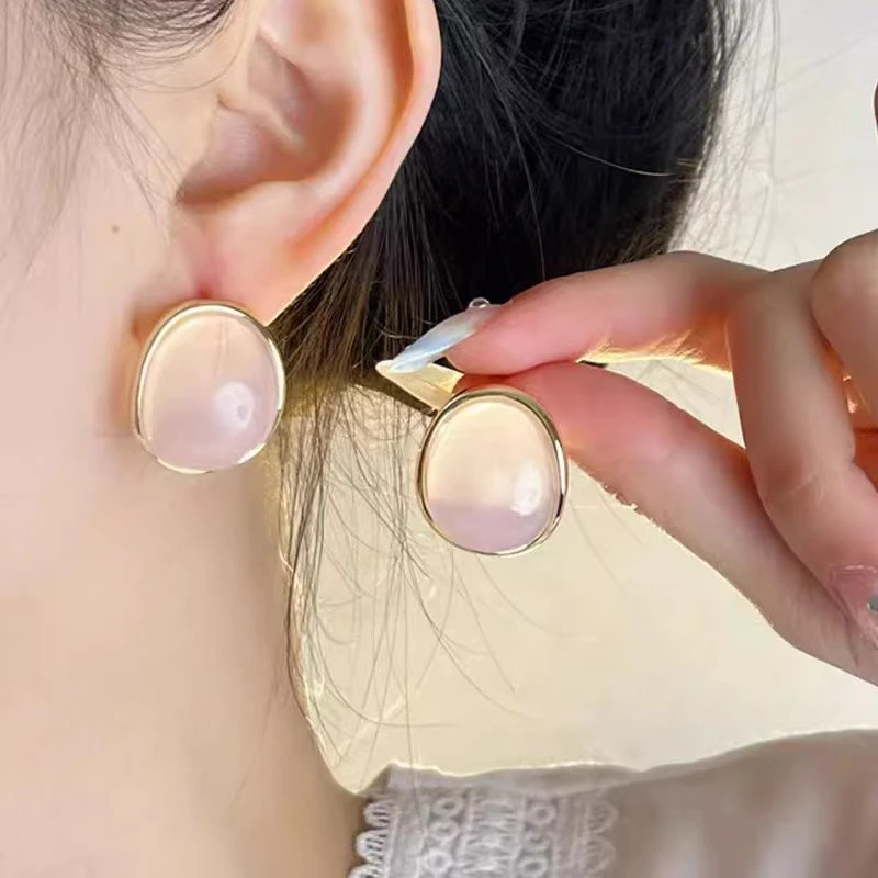 铜合金耳饰 几何耳钉款爆款耳饰女轻奢设计高级感气质耳环N1880