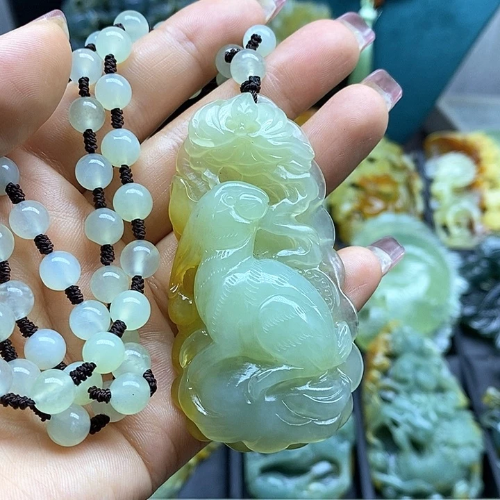 蛇纹石玉未镶嵌挂件