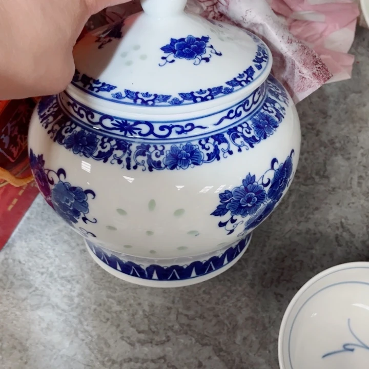 青花玲珑茶叶罐青花