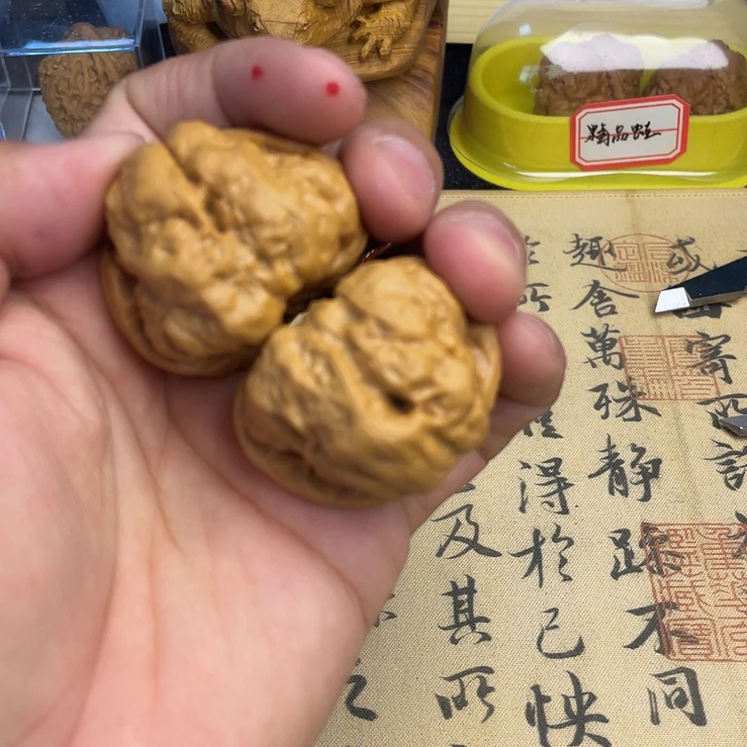 文玩核桃把件蛤蟆头核桃