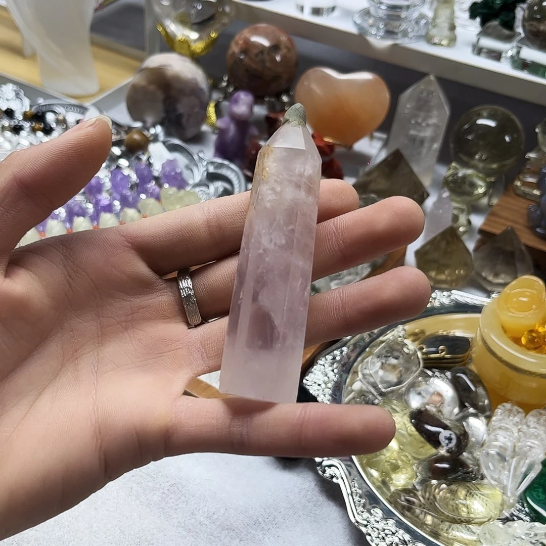 水晶珠宝半成品未镶嵌微瑕处理粉水晶柱子