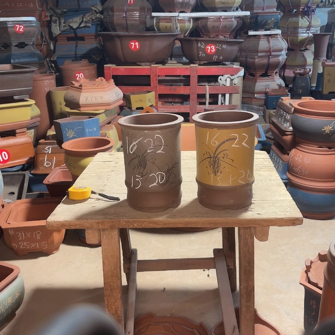 紫砂花盆竹节盆两个