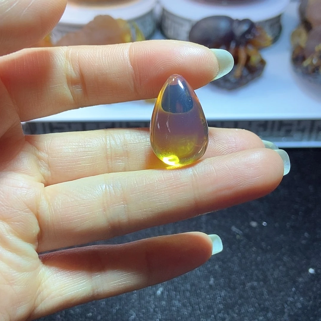 未镶嵌颈饰琥珀缅甸天然琥珀吊坠