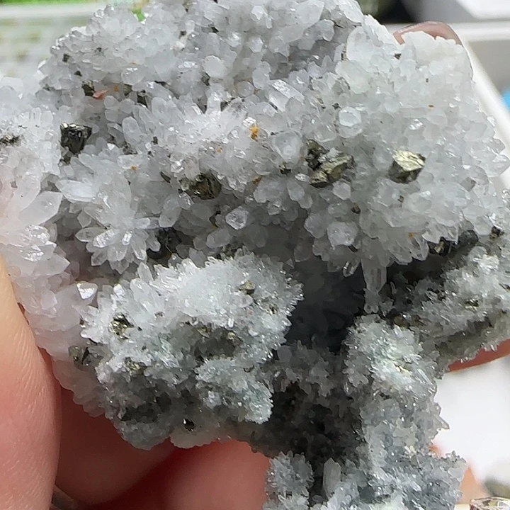 石材漏价水晶黄铁