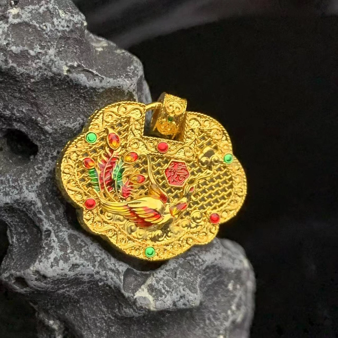 【world】 苗苗严选 百搭18k金镶平安锁 以实物为准