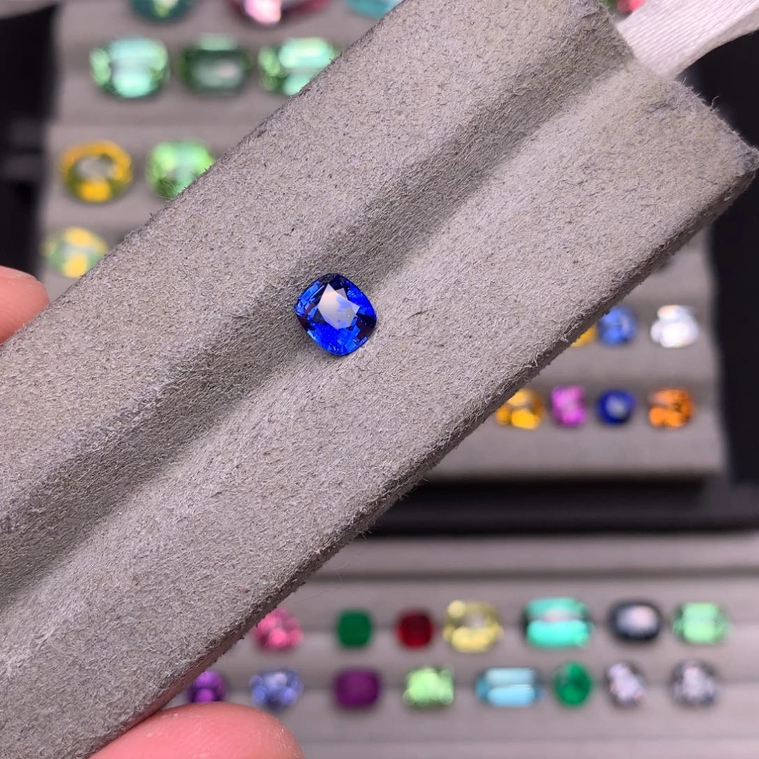 蓝宝石裸石未镶嵌1.16克拉