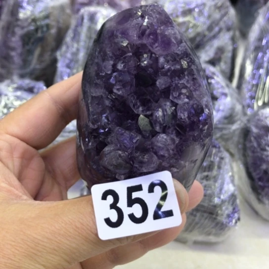 紫晶天然水晶摆件未镶嵌