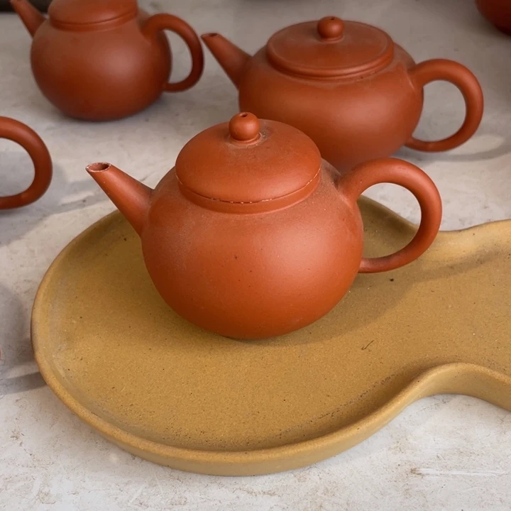 紫砂茶壶西**?红泥小盖方章