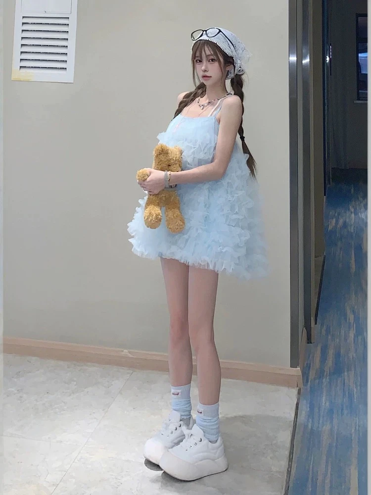 天蓝色网纱蓬蓬蛋糕裙一字领吊带海边度假连衣裙设计感小众不撞款