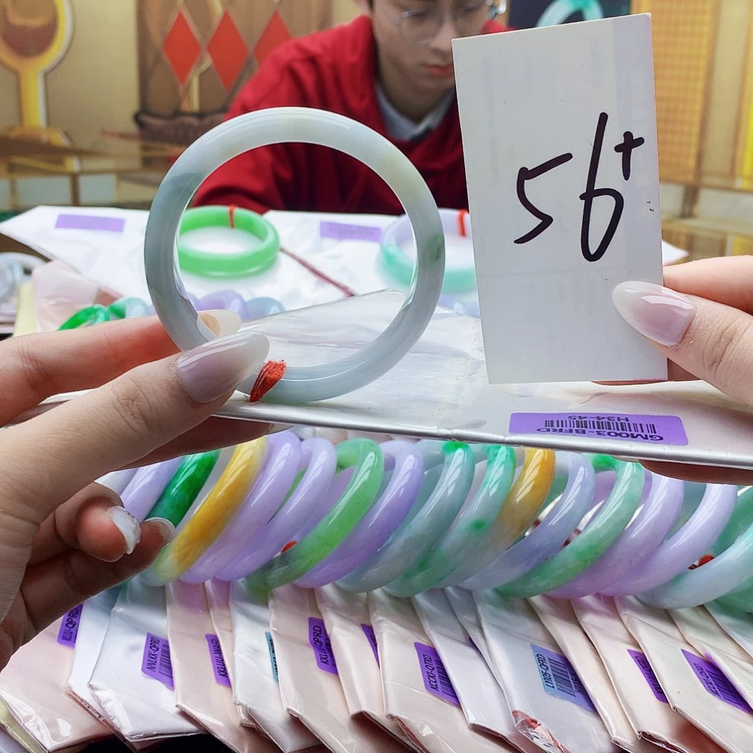 翡翠未镶嵌手镯nnnn