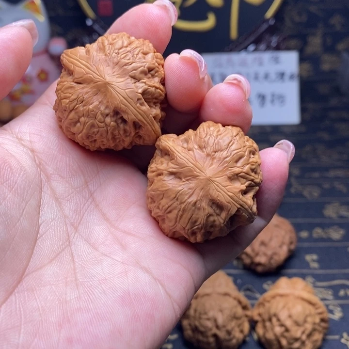 文玩核桃把件铁锤