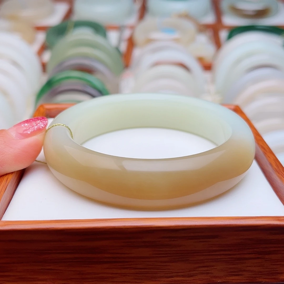 和田玉未镶嵌手镯58.6