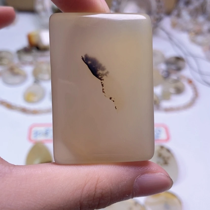 【闪购商品】玛瑙/玉髓颈饰未镶嵌