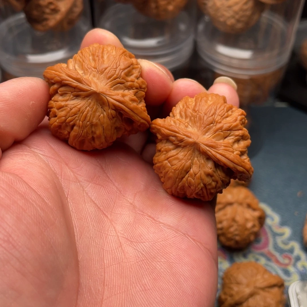 文玩核桃把件盐**咸山地磨