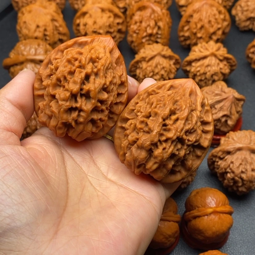 【闪购商品】文玩核桃把件45官帽