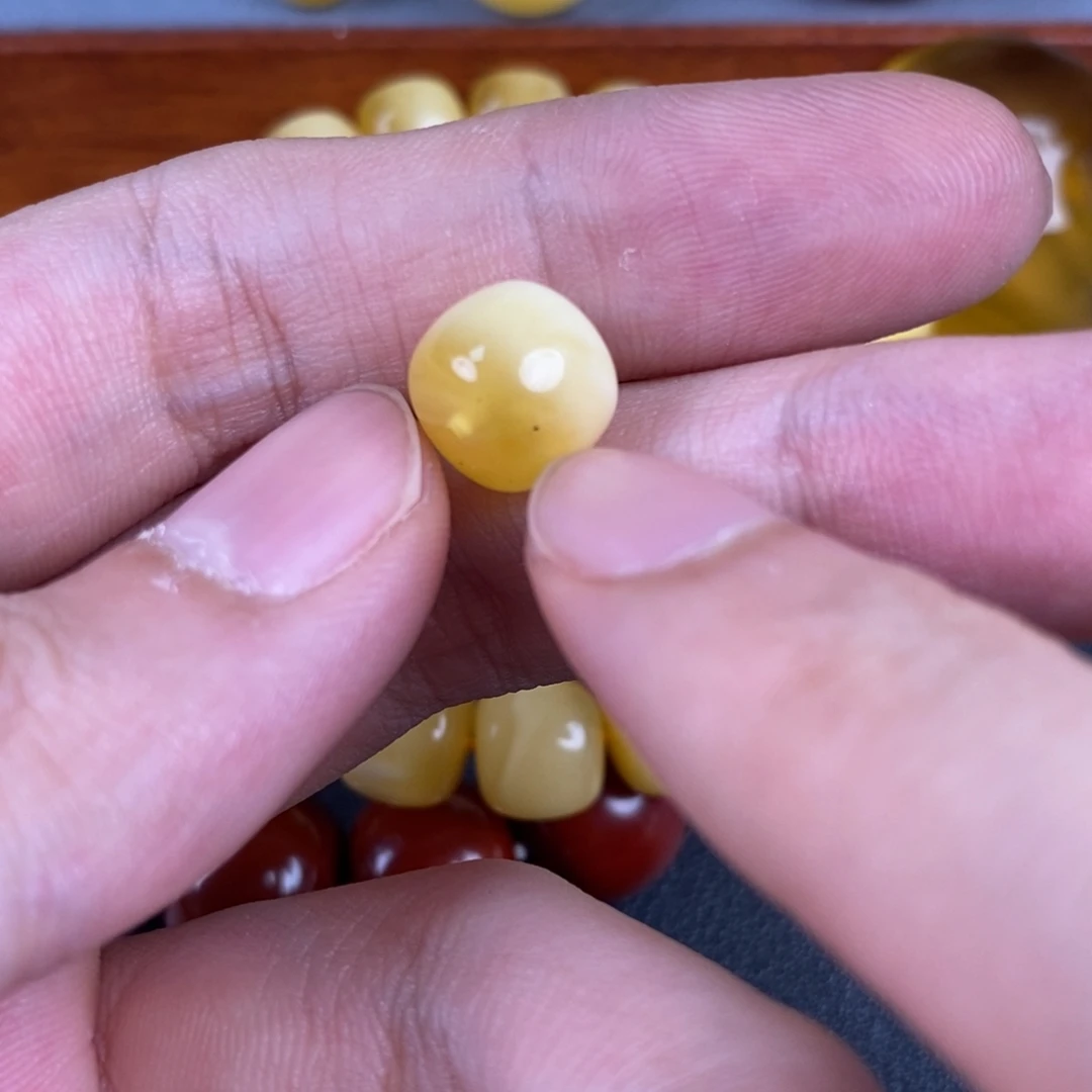 琥珀未镶嵌裸石微瑕61