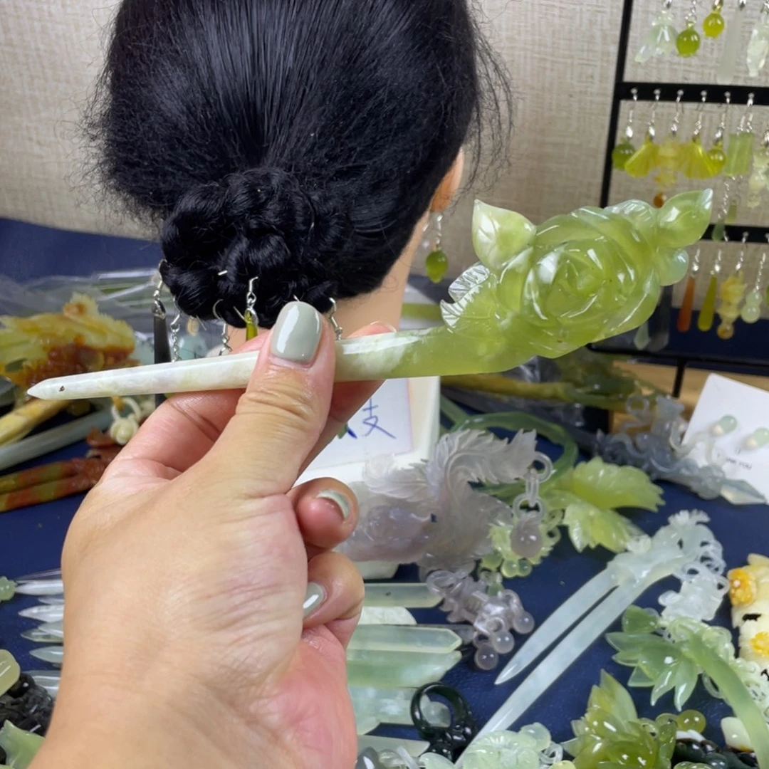 蛇纹石玉未镶嵌发饰