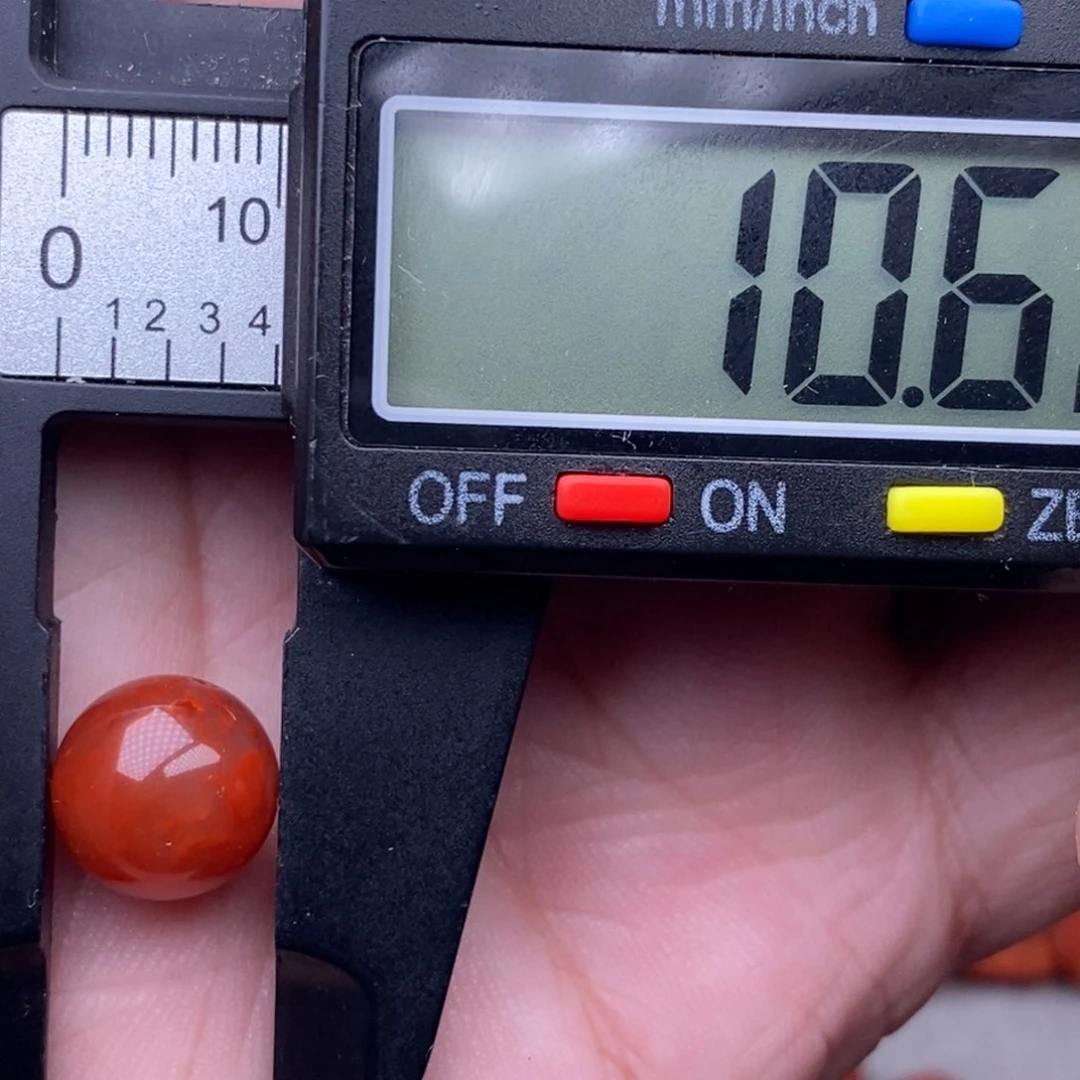 南红玛瑙配饰未镶嵌