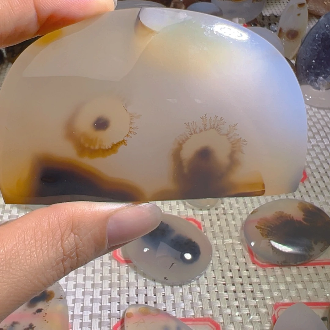 未镶嵌颈饰玛瑙/玉髓