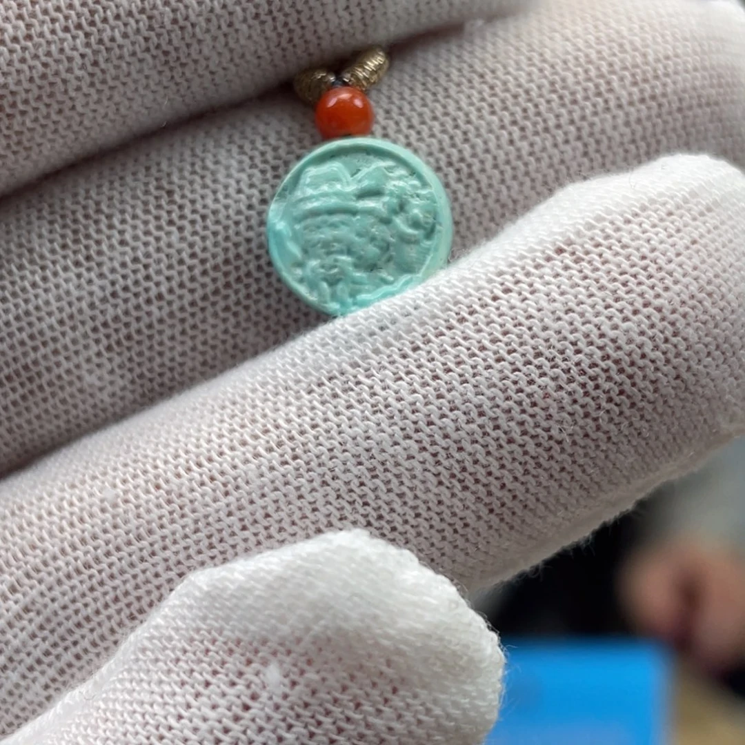 绿松石未镶嵌挂件