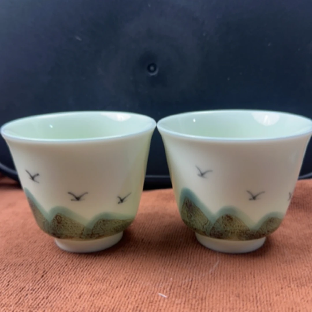 当代 羊脂玉手绘远山主人茶杯（两只装）