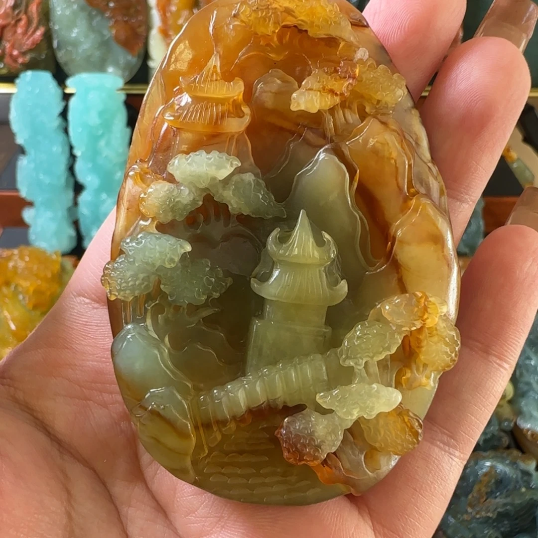 岫玉未镶嵌颈饰山水