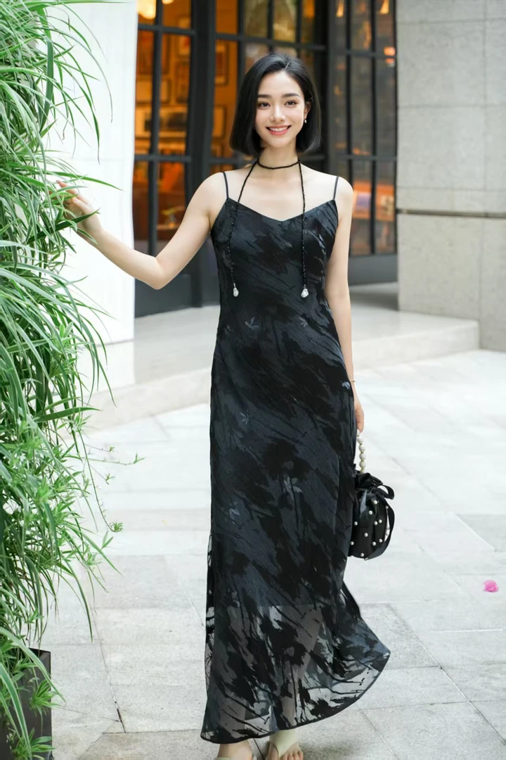 水墨晕染风格中长款显瘦收腰开叉吊带连衣裙印花夏季扎染提花