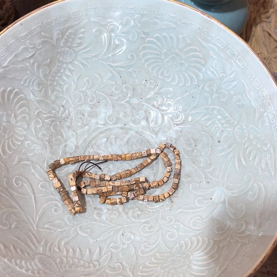 雨***虹瓷片陶瓷艺术品制作工艺